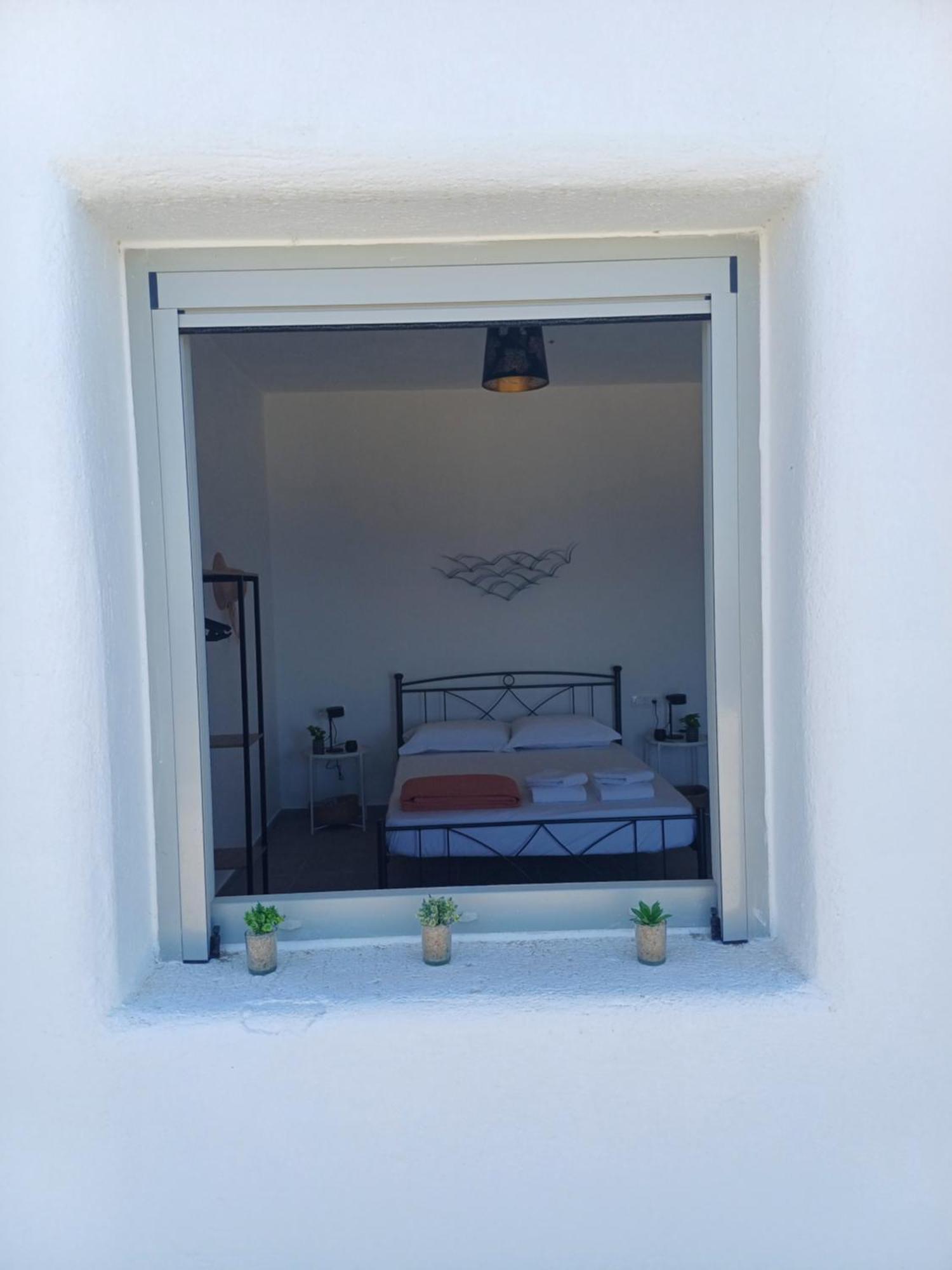 Apartament 'Nektarios' Cycladic House With Sunrise And Sea View!! Oía Zewnętrze zdjęcie